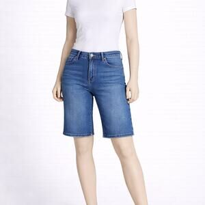 Levi’s Women’s Blue Denim Shorts y2k styleMid Rise 10/7 Classic Summer w31